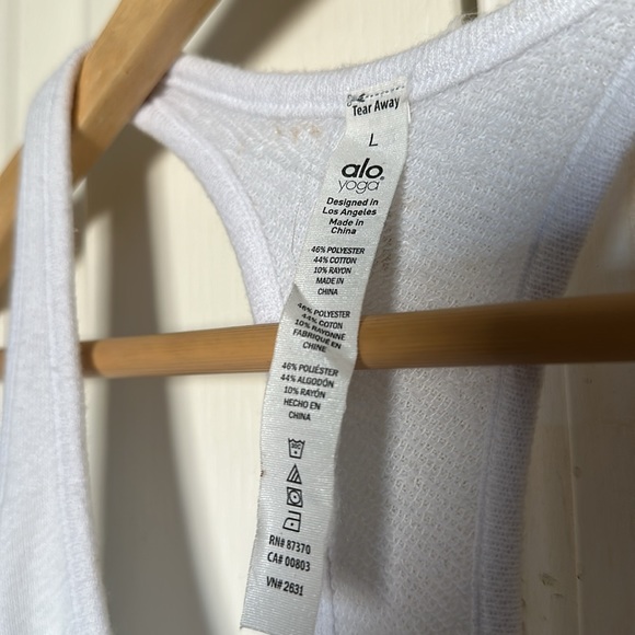 RARE! 🦄 NWT ALO Yoga Distressed Pure Tank L White DISCONTINUED - Picture 9 of 11